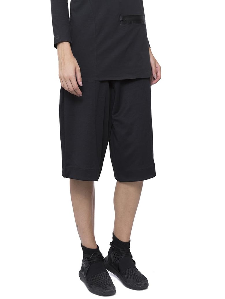 3/4 trousers with zip and button by Selfnex