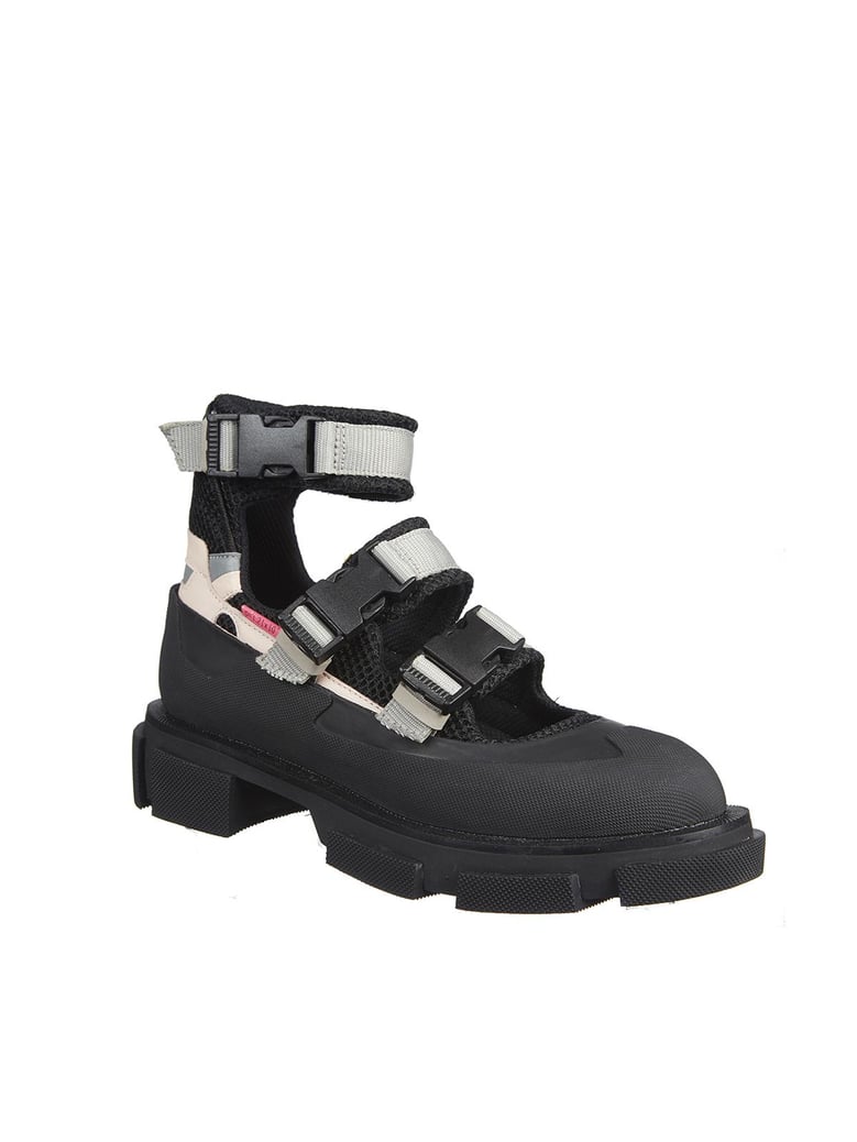 sneaker gao sandal by Selfnex