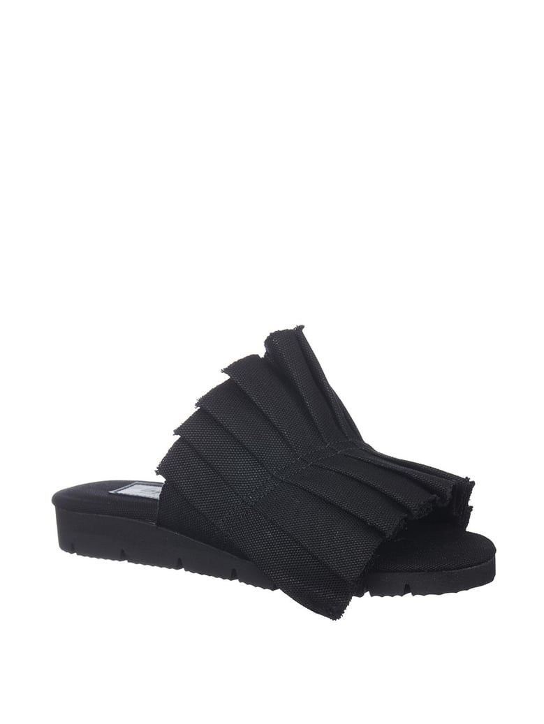 pleated canvas sandal by Selfnex