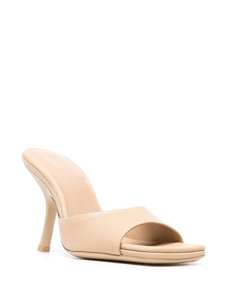mora sand grained leather by Selfnex