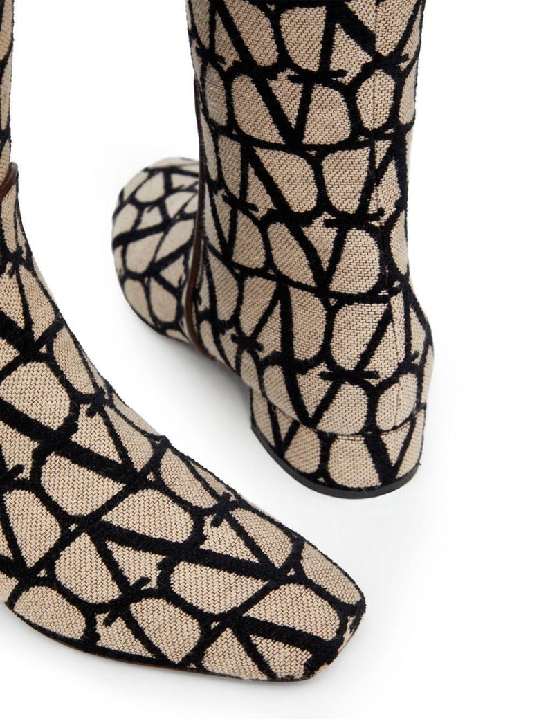 boot by Selfnex