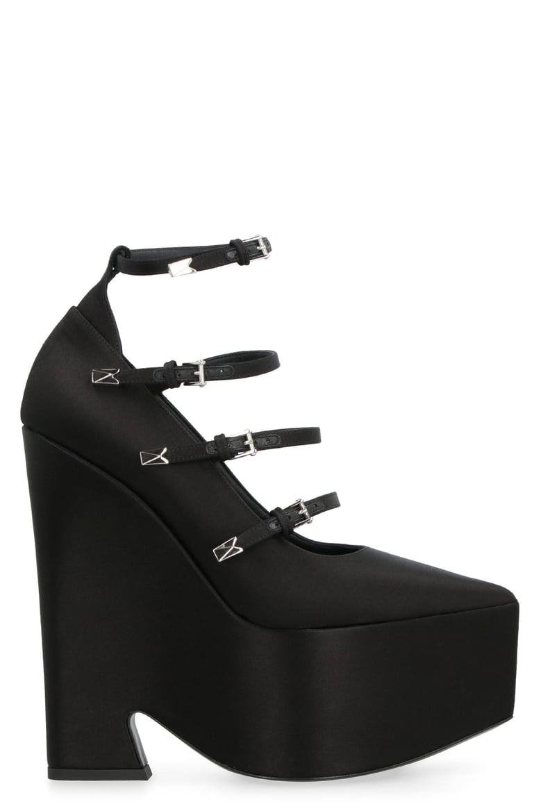 tempest platform pump by Selfnex