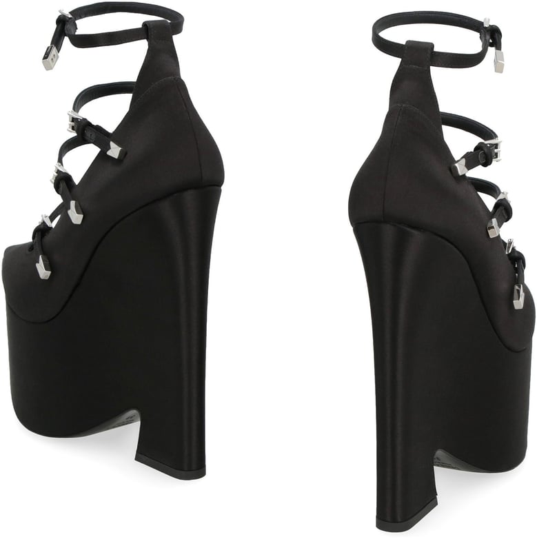 tempest platform pump by Selfnex