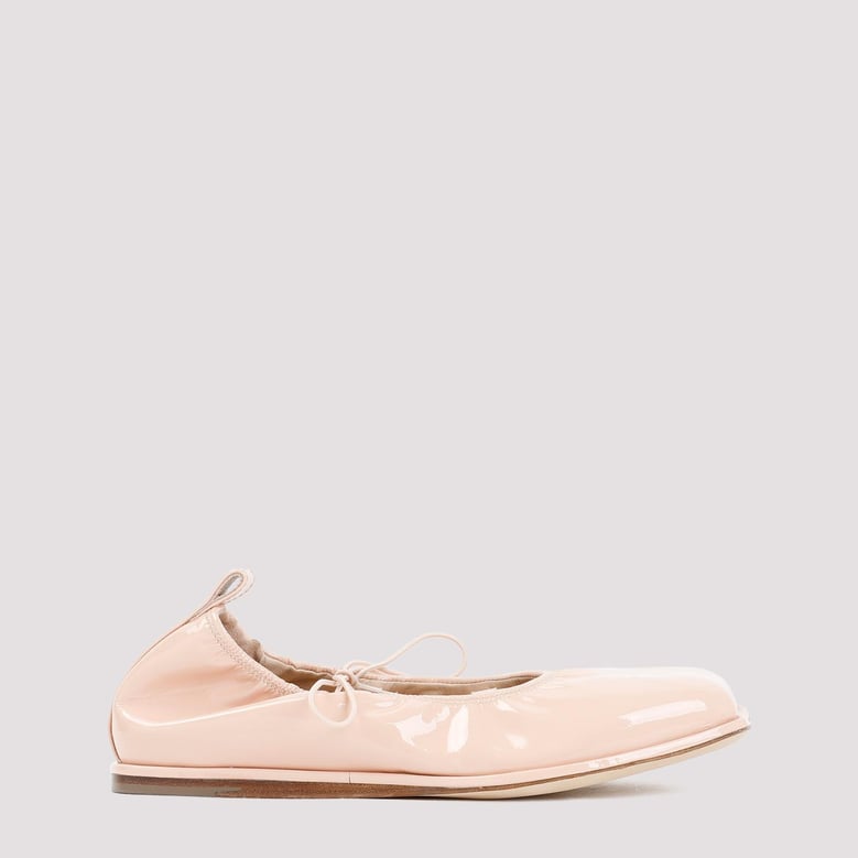 heart toe lace-up ballerina by Selfnex