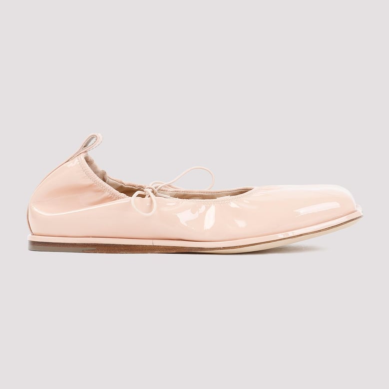 heart toe lace-up ballerina by Selfnex