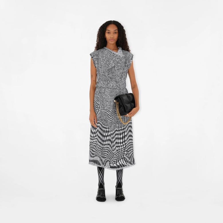 b cut chain bag by Selfnex