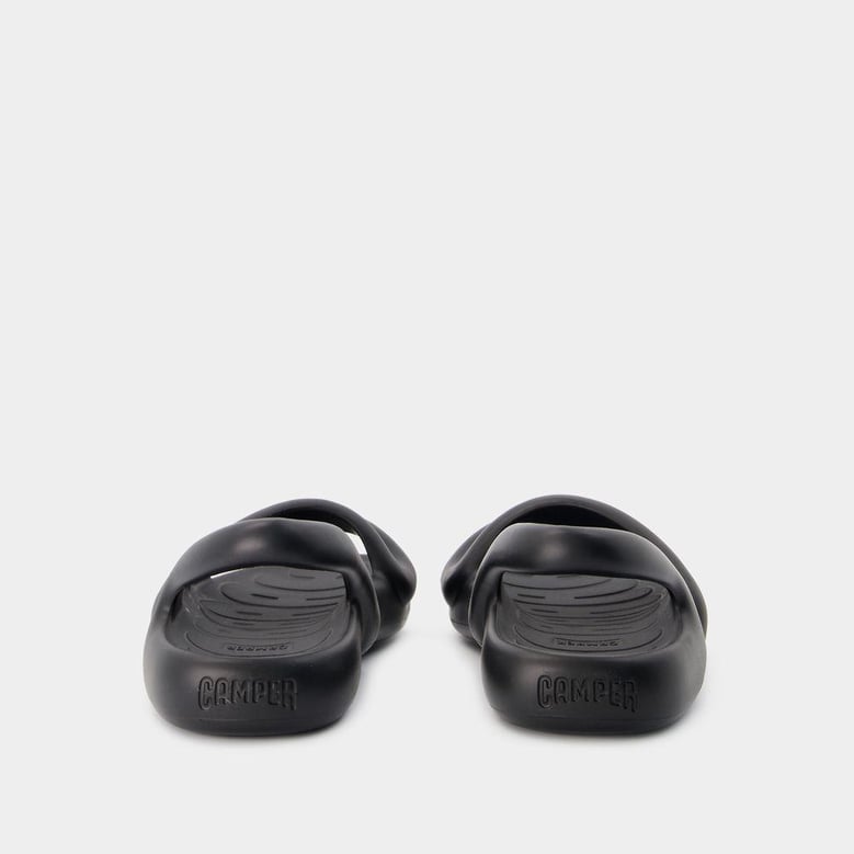 kobarah flat negro sandals by Selfnex