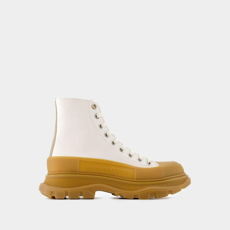 tread ankle boots by Selfnex