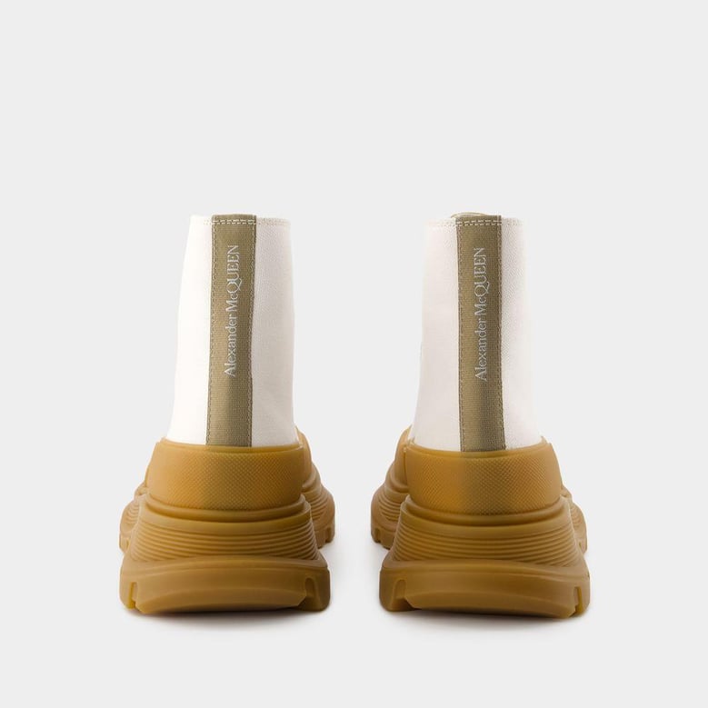 tread ankle boots by Selfnex