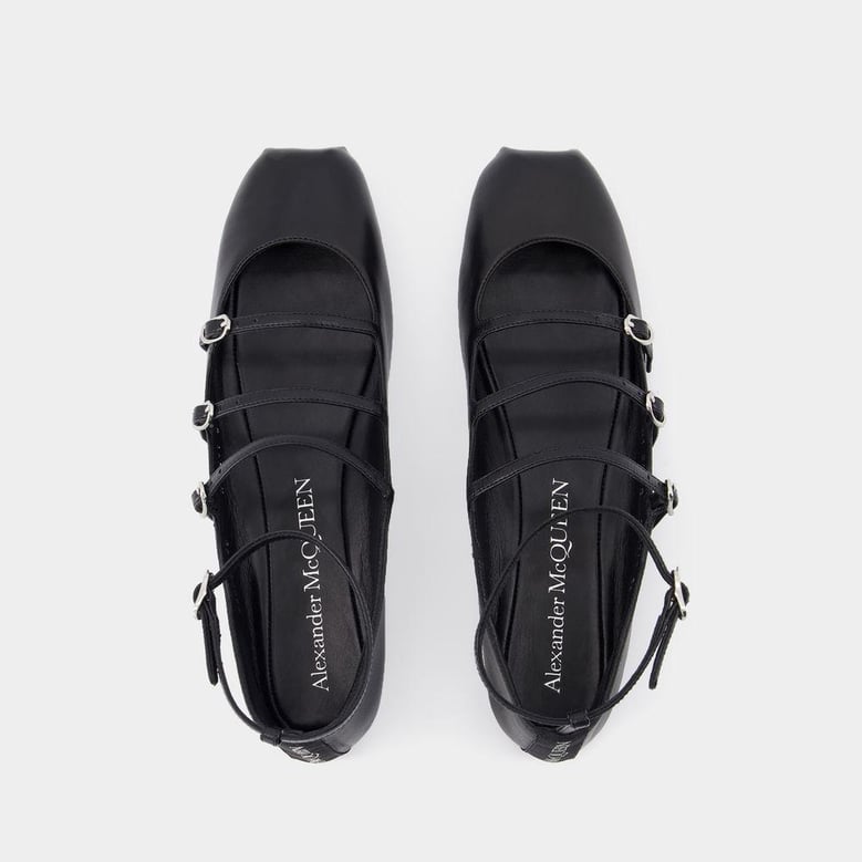 cage ballerinas by Selfnex
