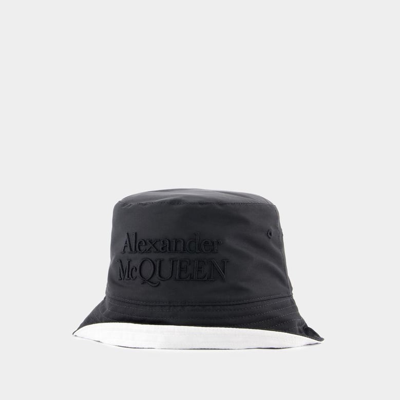 low rever bucket hat by Selfnex
