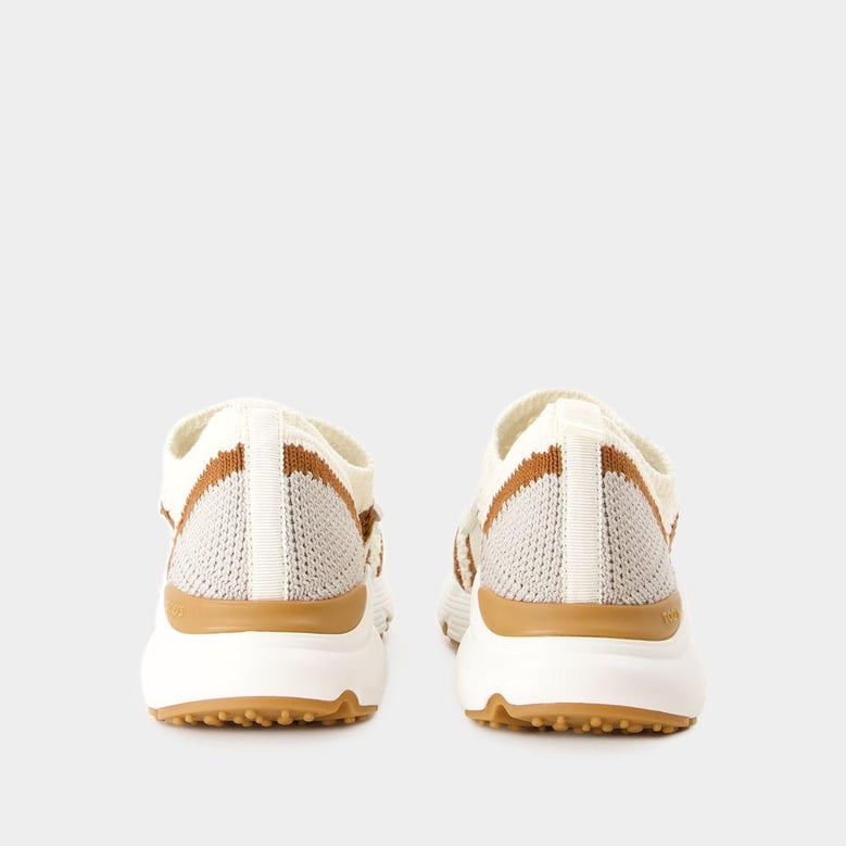 sport run sneakers by Selfnex