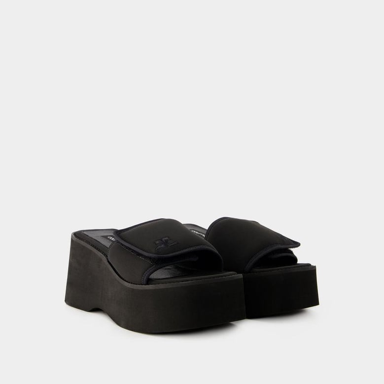scuba wave sandals by Selfnex