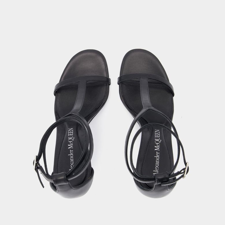 harness pumps by Selfnex