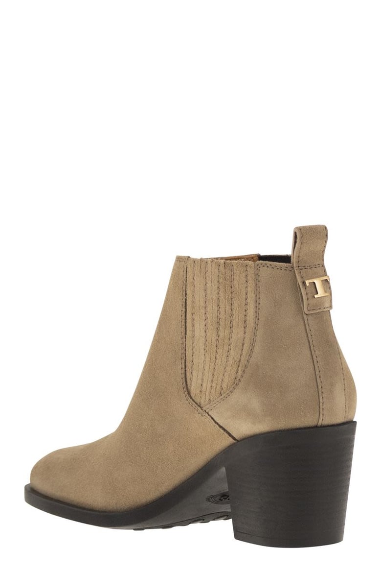 suede boot by Selfnex