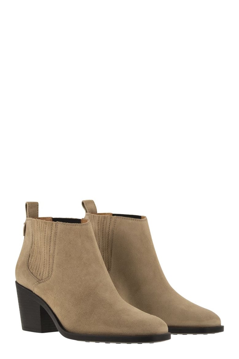 suede boot by Selfnex
