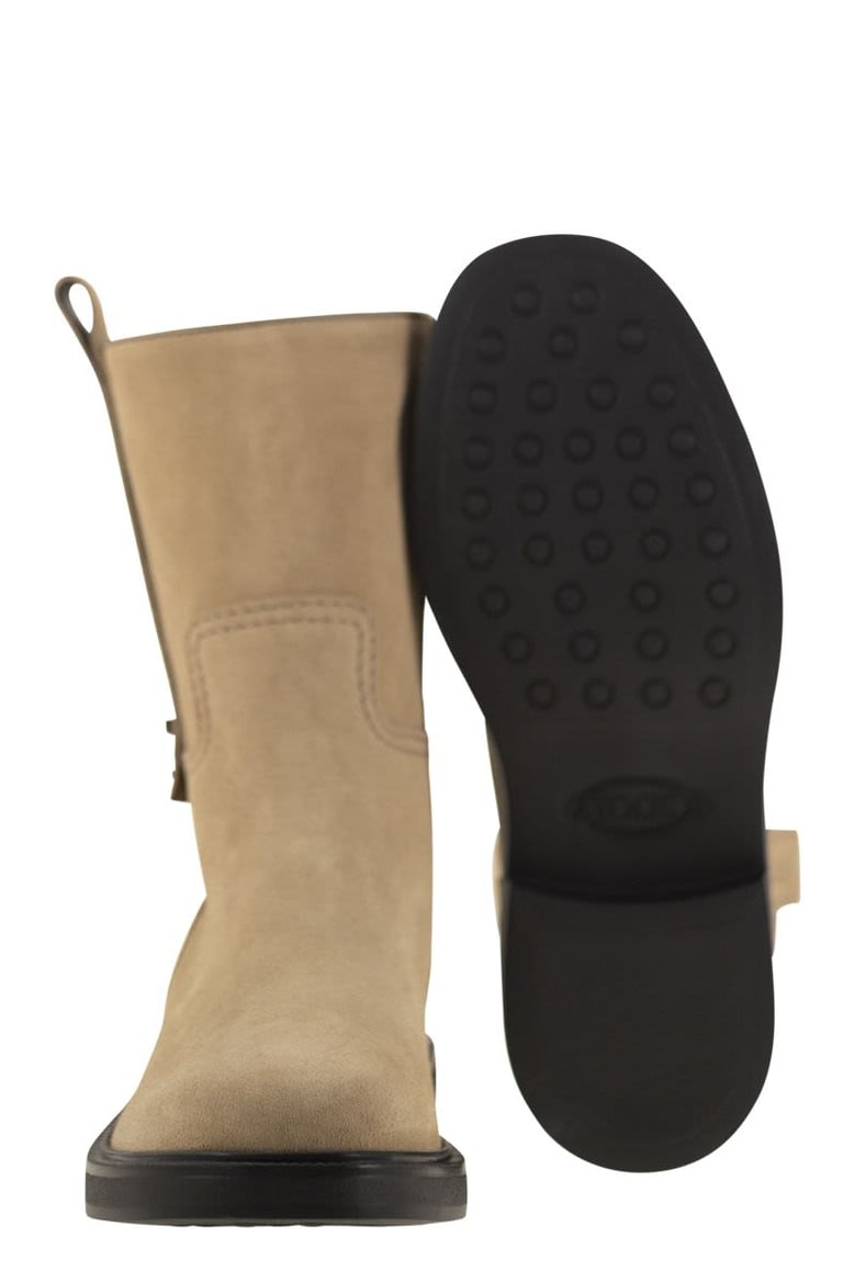 suede ankle boot by Selfnex