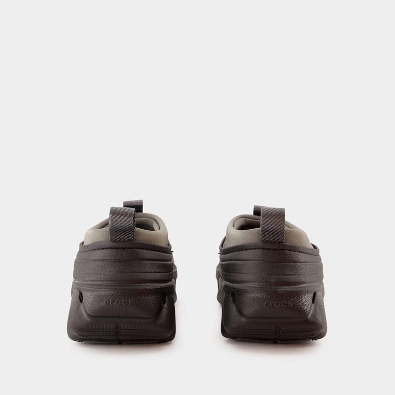 echo storm sneakers by Selfnex