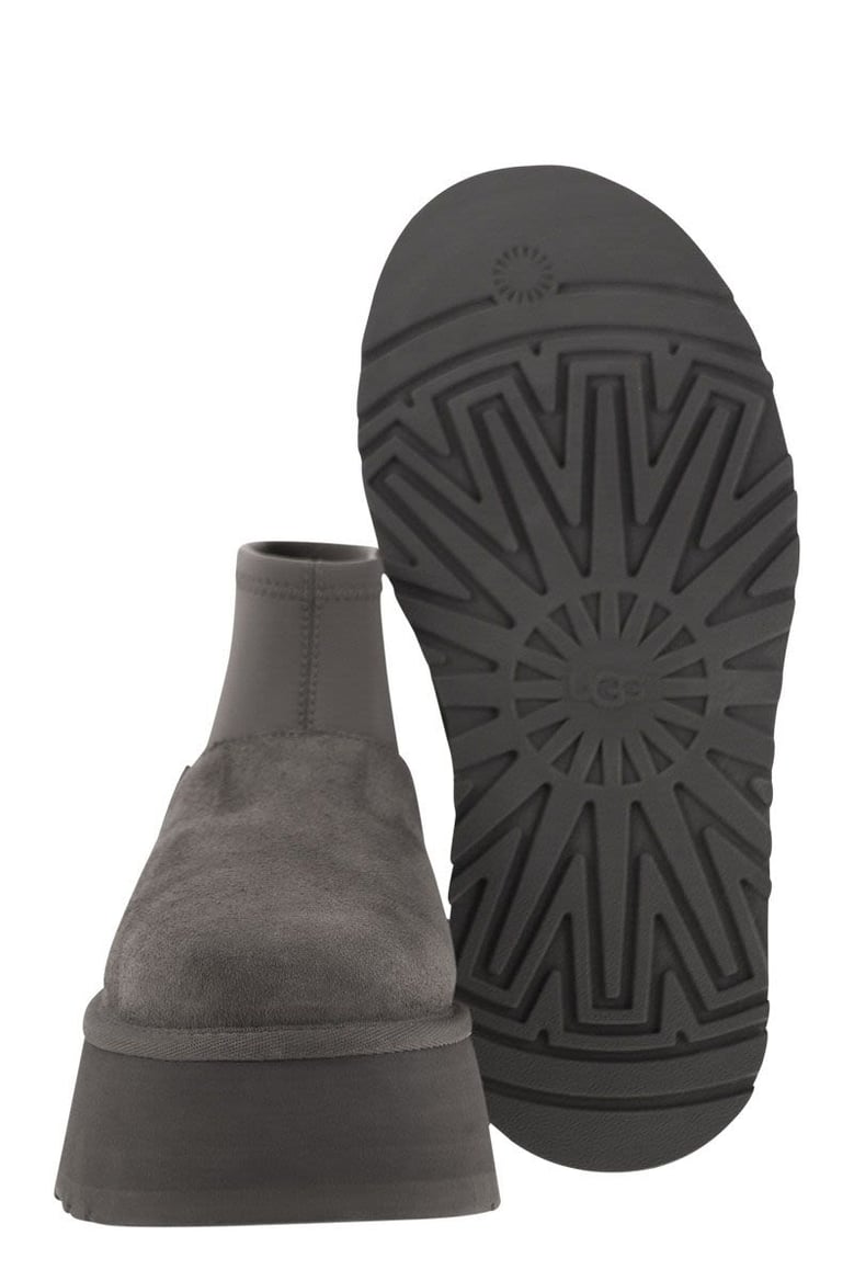 classic mini dipper boots by Selfnex