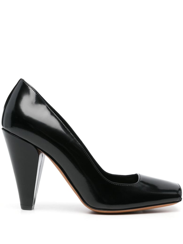 cedar leather pumps by Selfnex