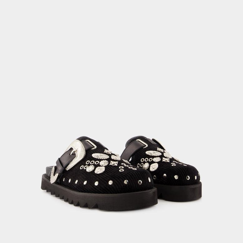aj1058 sandals by Selfnex