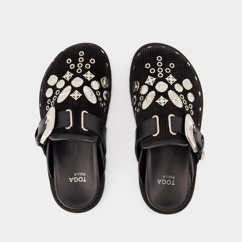 aj1058 sandals by Selfnex