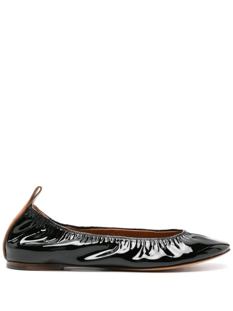 patent leather slip-on flat shoes by Selfnex