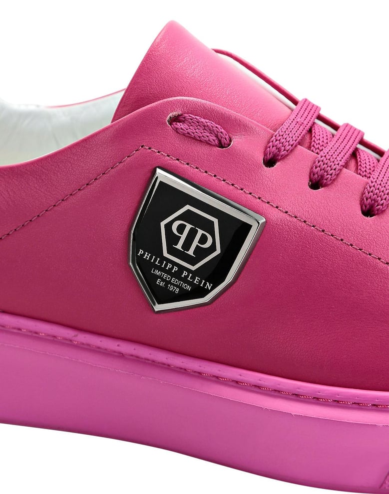 limited edition lo-top sneakers by Selfnex