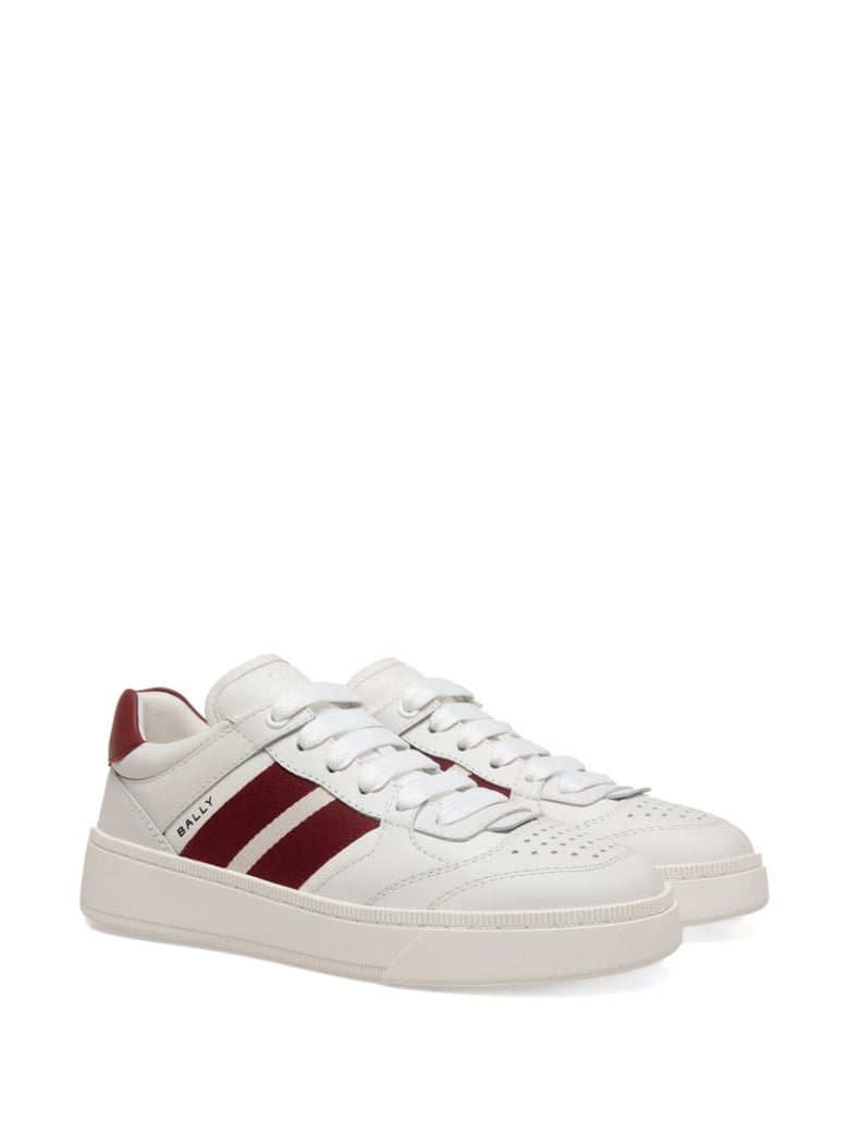 rebby sneaker by Selfnex