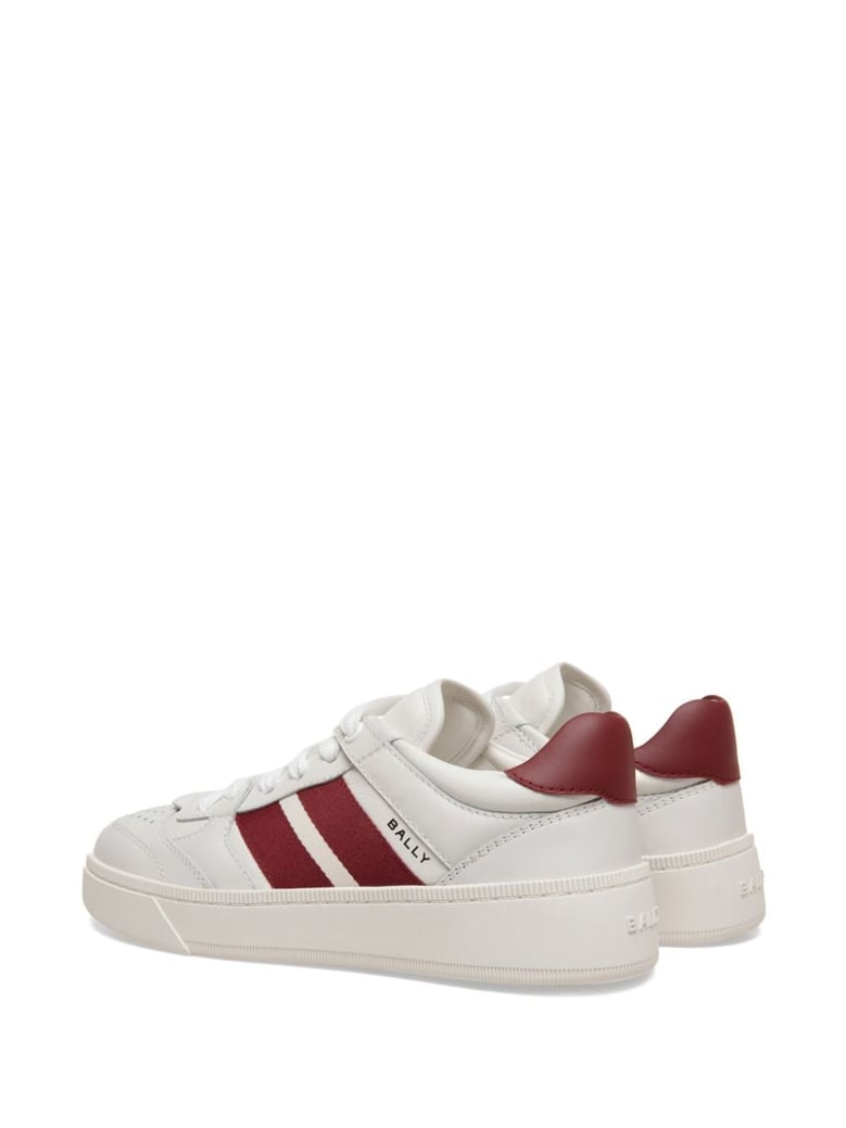 rebby sneaker by Selfnex