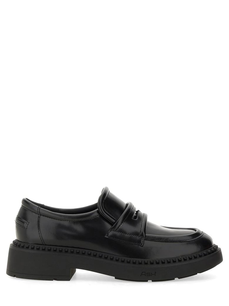 moccasin miracle by Selfnex
