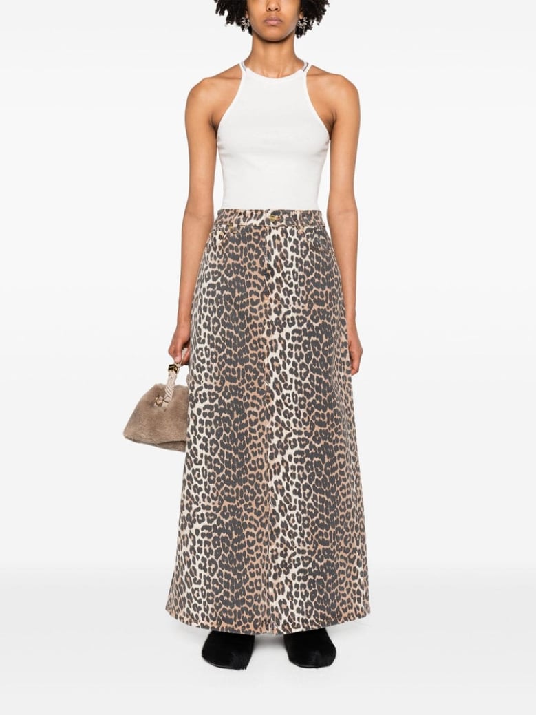 skirt with maxi slit by Selfnex