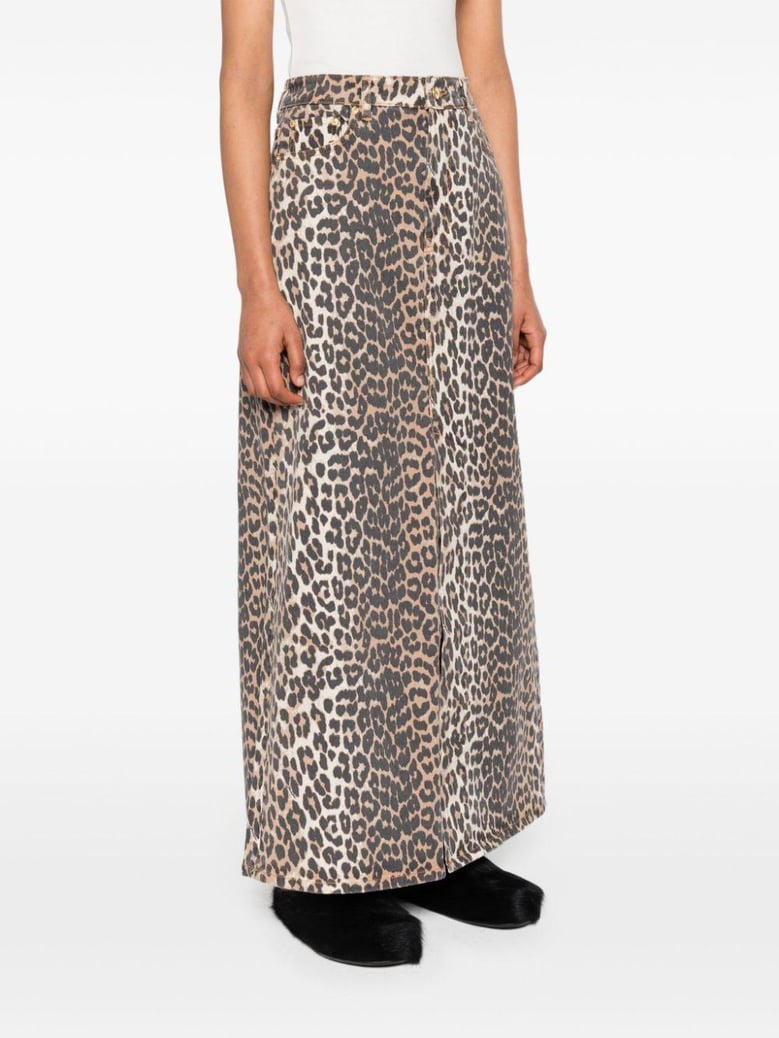 skirt with maxi slit by Selfnex
