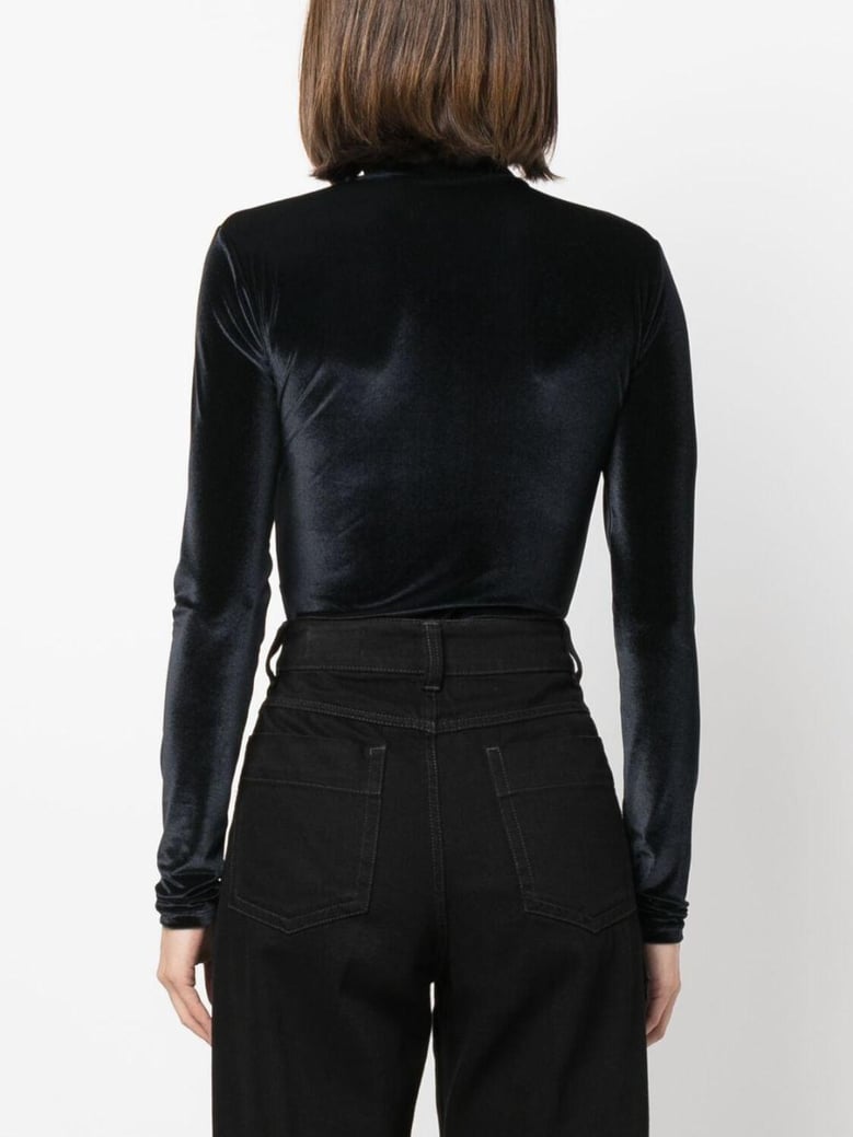 velvet zip body by Selfnex