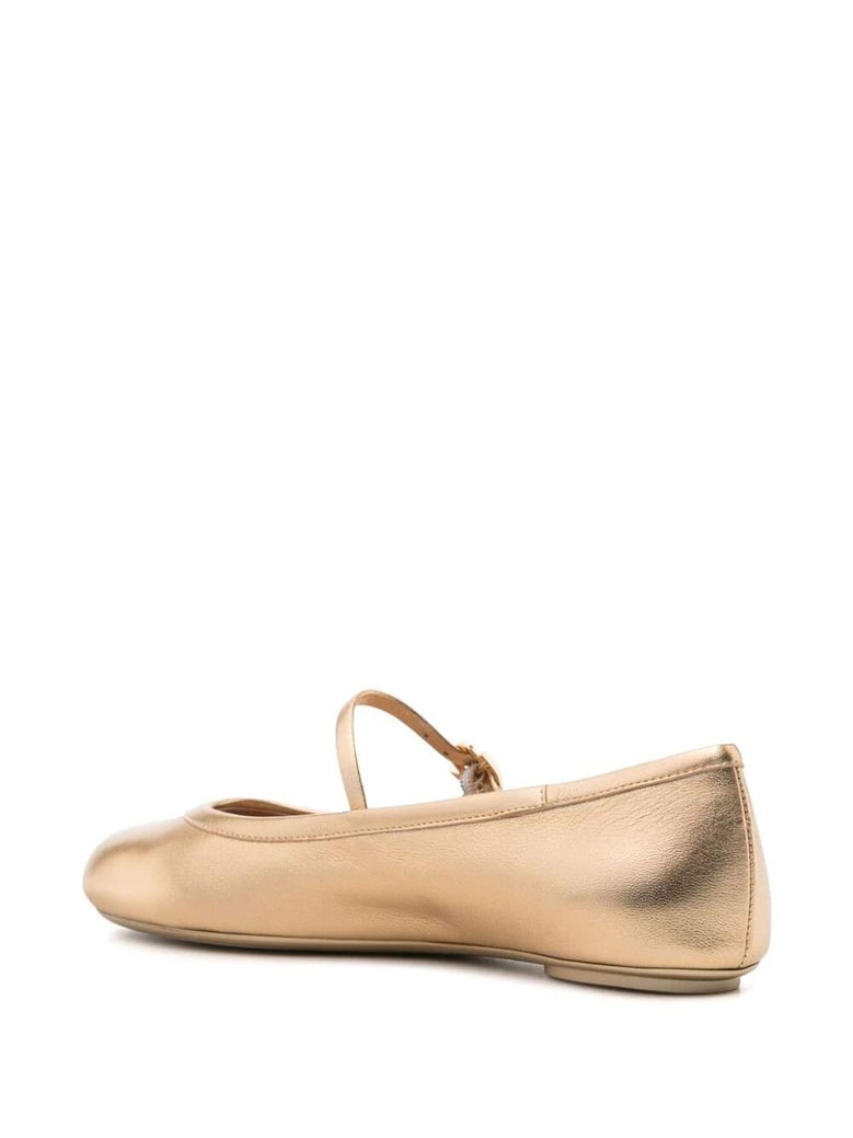 carla flat shoes by Selfnex