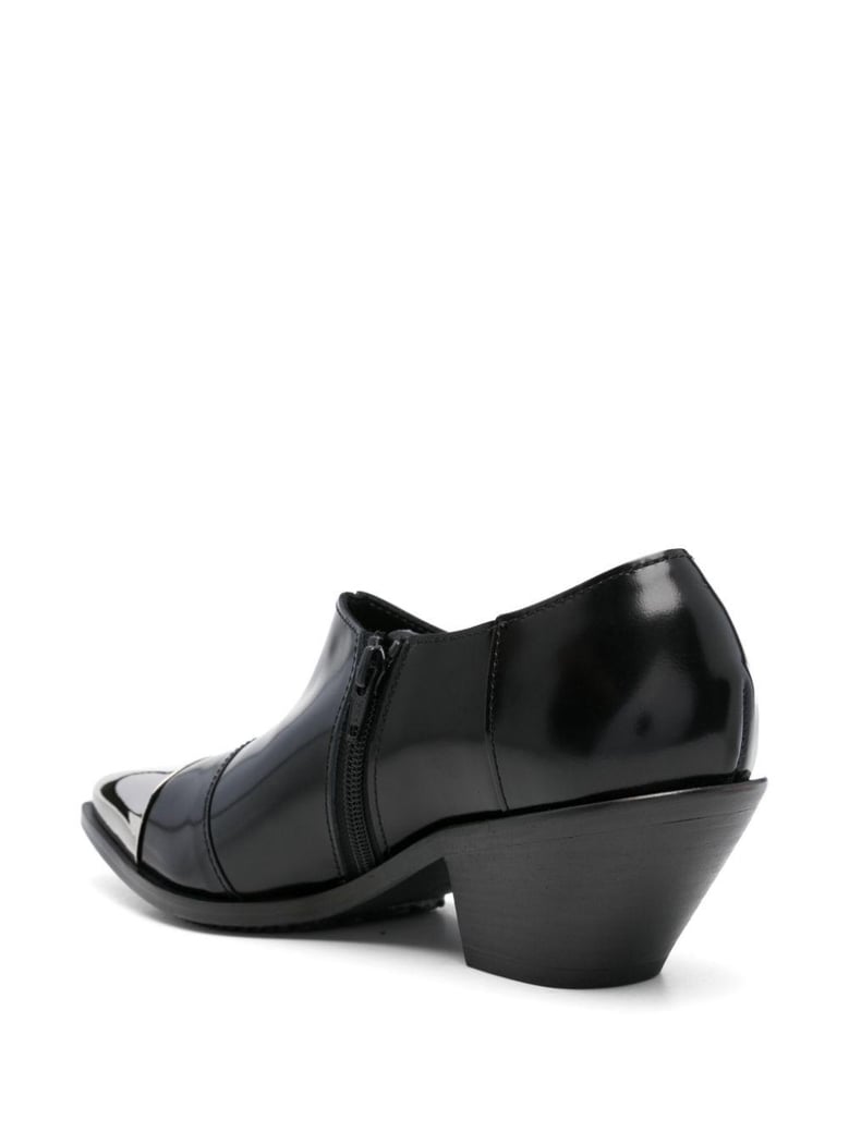 ladies` shoes by Selfnex
