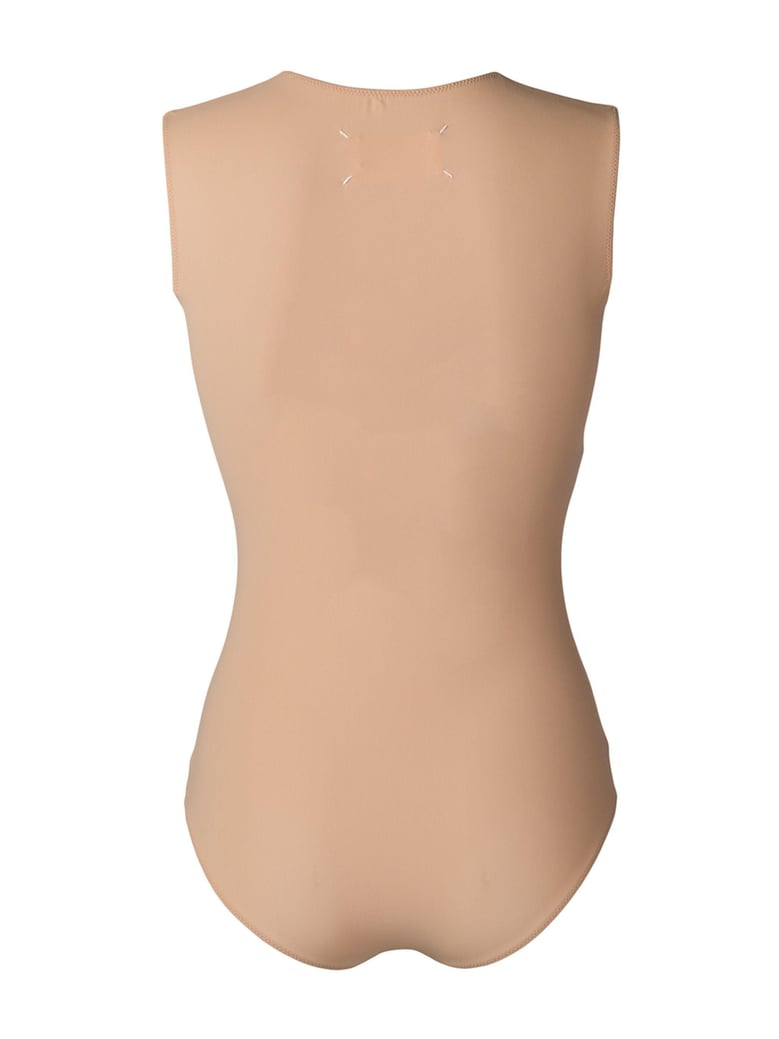basic roundneck body by Selfnex