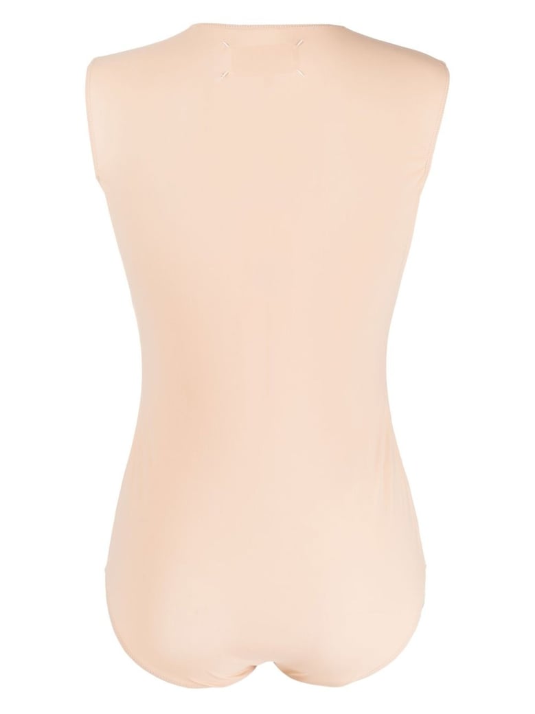 basic roundneck body by Selfnex
