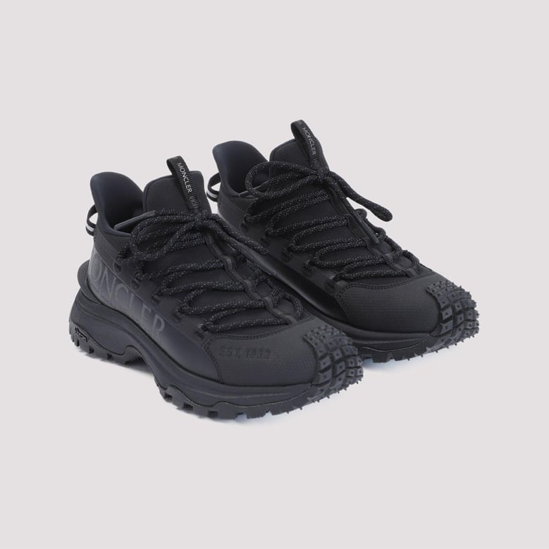 trailgrip lite 2 low-top sneakers by Selfnex