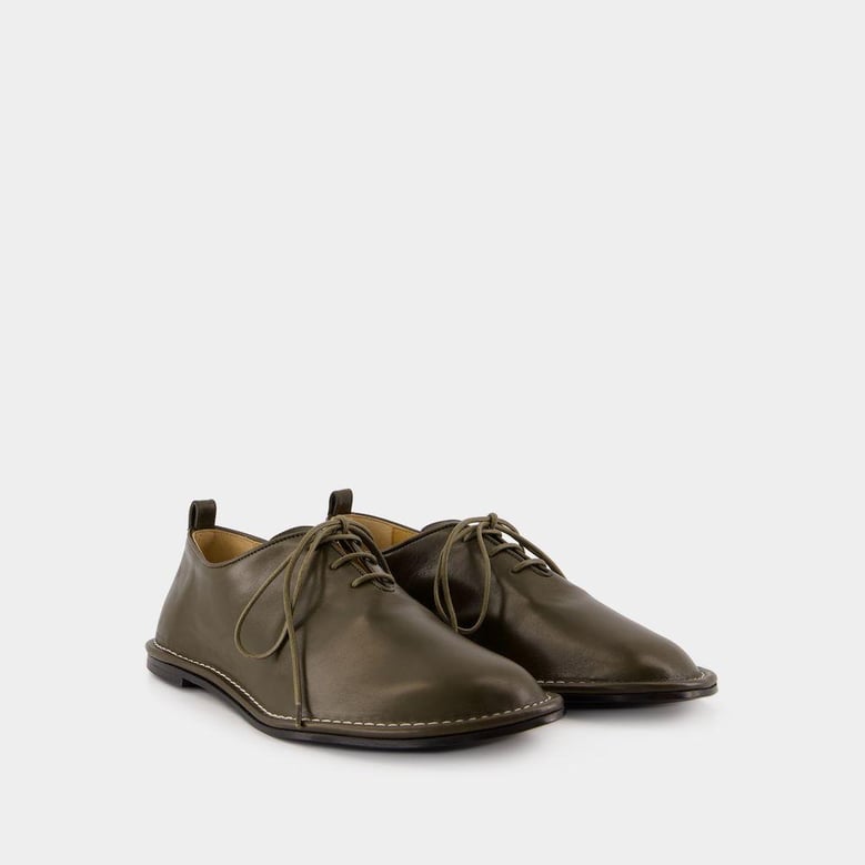 one cut shoes flat shoes by Selfnex