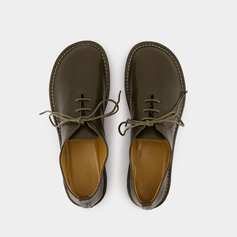 one cut shoes flat shoes by Selfnex