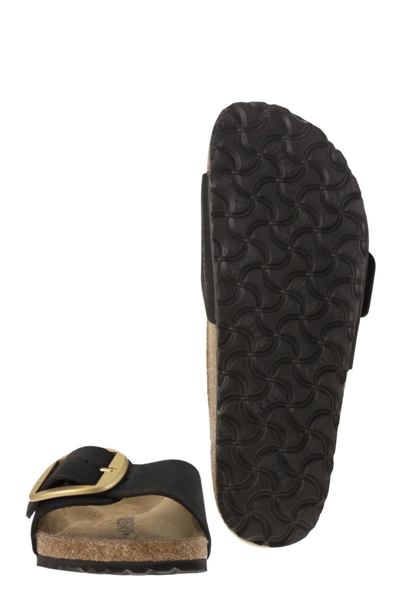 madrid big buckle - flat sandal by Selfnex