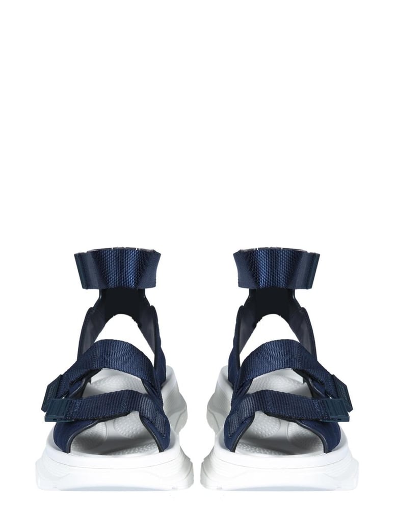 tread sandals by Selfnex