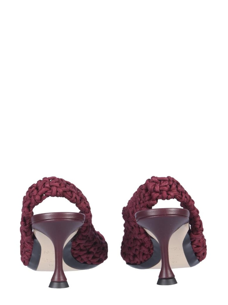 pump slingback by Selfnex