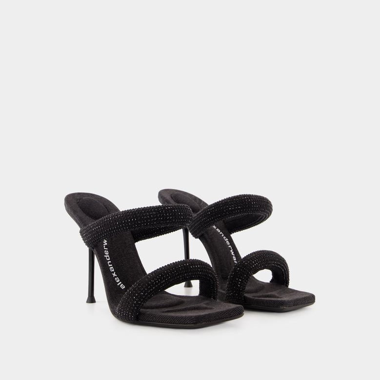 julie tubular sandal by Selfnex