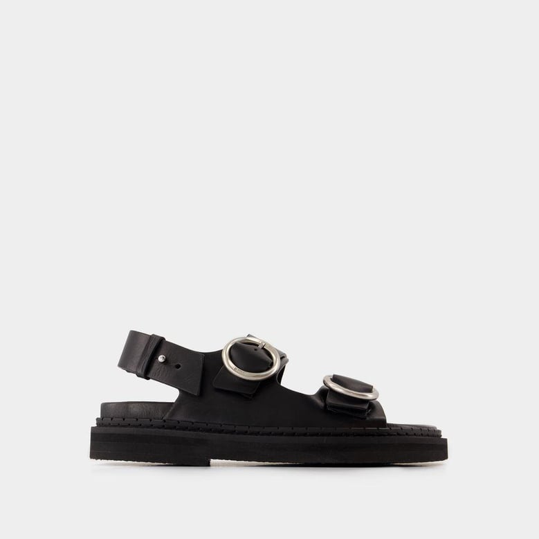 fussbet sandals by Selfnex