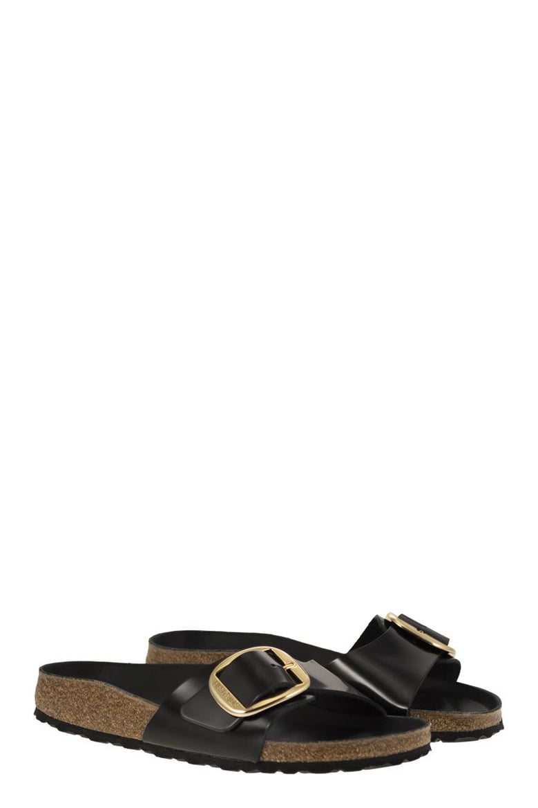 madrid big buckle - flat sandal by Selfnex