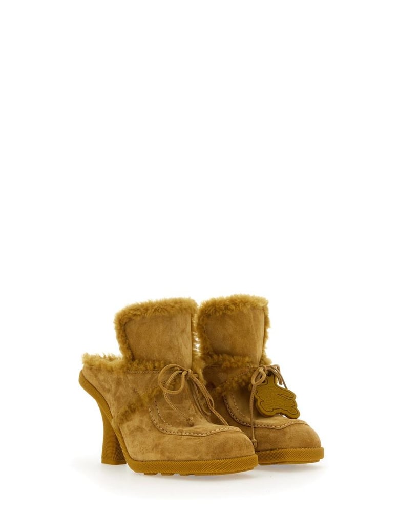 mule highland 90 by Selfnex