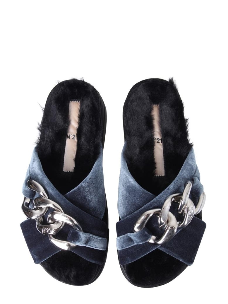 sandals with oversized chain by Selfnex