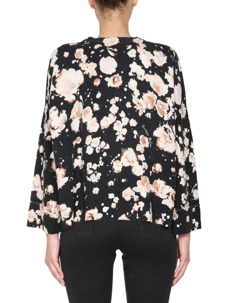 crew neck sweater by Selfnex